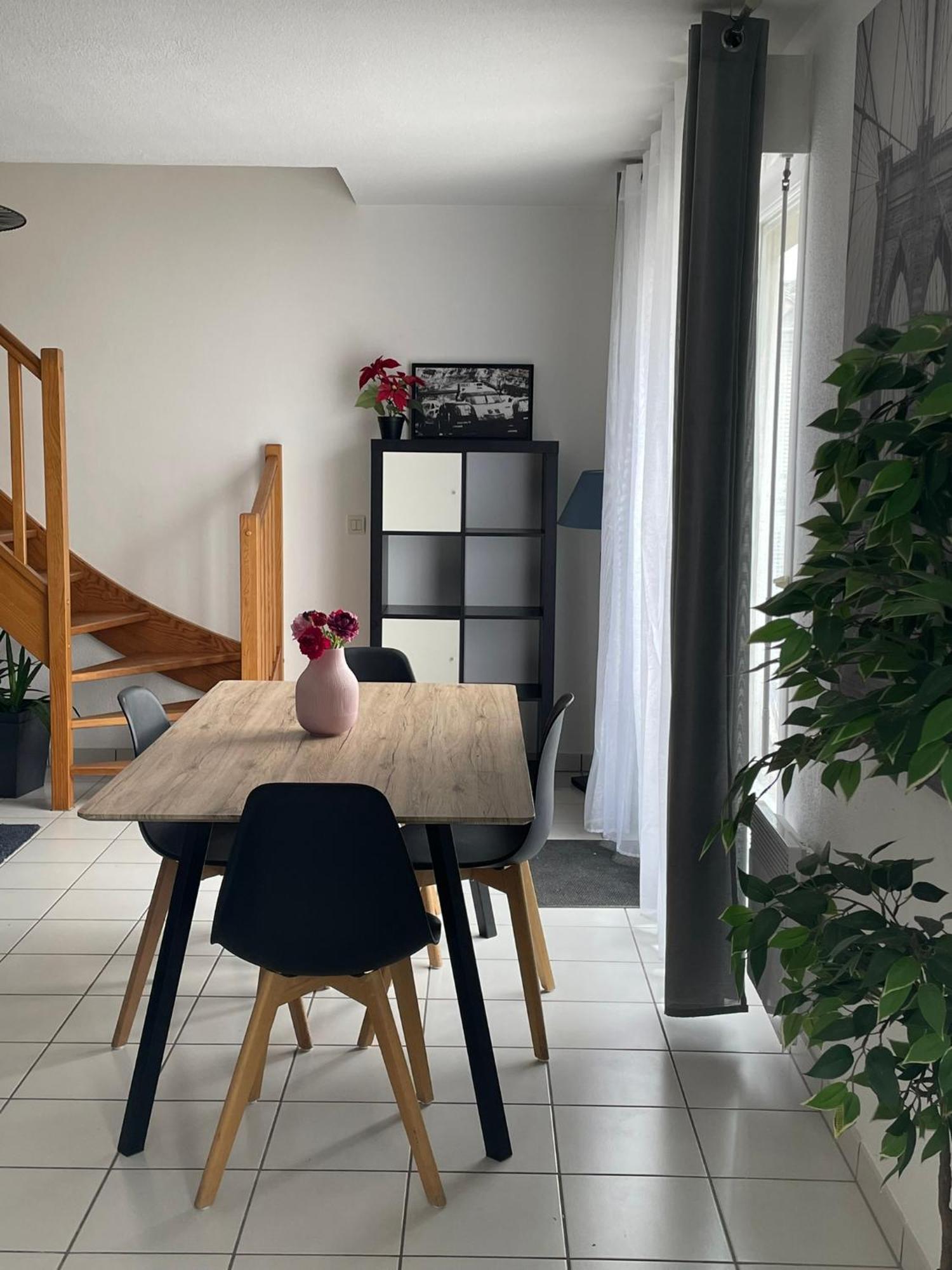 Gare Family Home Laval  Kültér fotó
